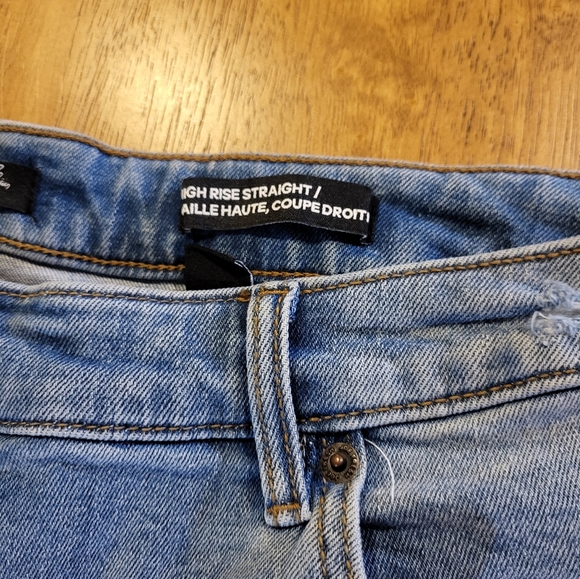 Highrise Straight Leg Jeans With Lycra Spandex - Picture 10 of 10